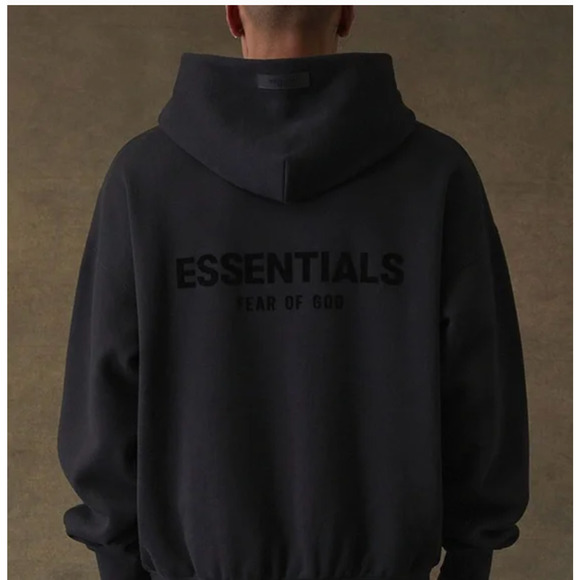 (S)‎ NWT $250 Fear of God Essentials Stretch Limo Hoodie Black - Picture 1 of 5